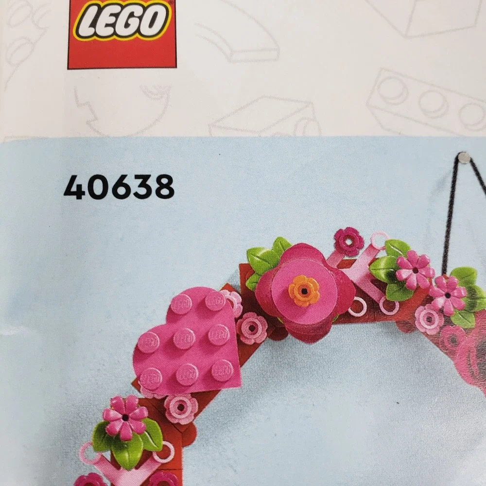 LEGO Heart Ornament 40638 Building Set Pink Red Floral Decor with Instructions